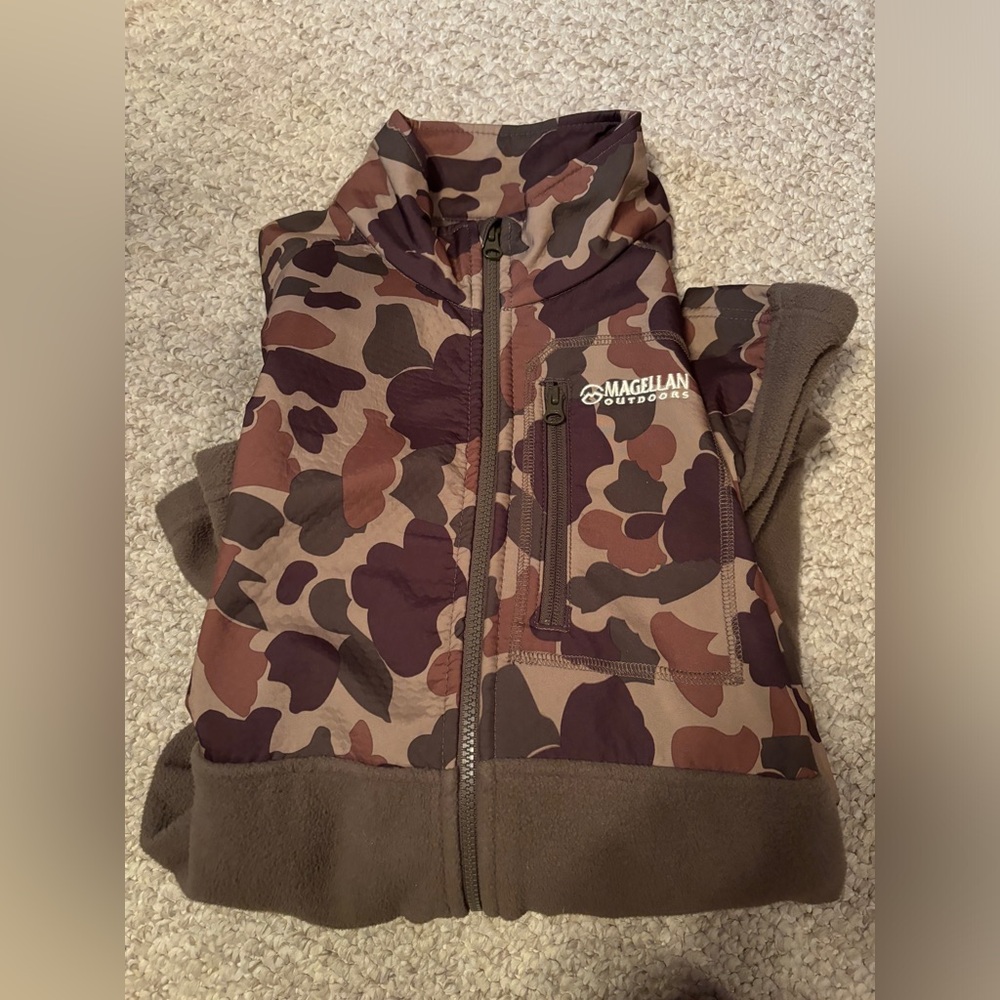 Magellan Camo jacket size XL